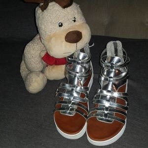 Cute wedge foil color MIA sandal size 8 1/2